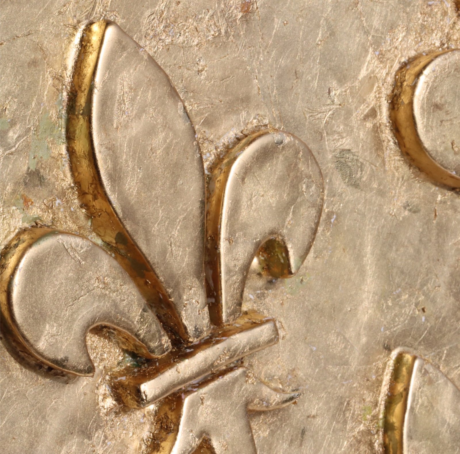 Blason royal Fleur de Lys doré – Image 2