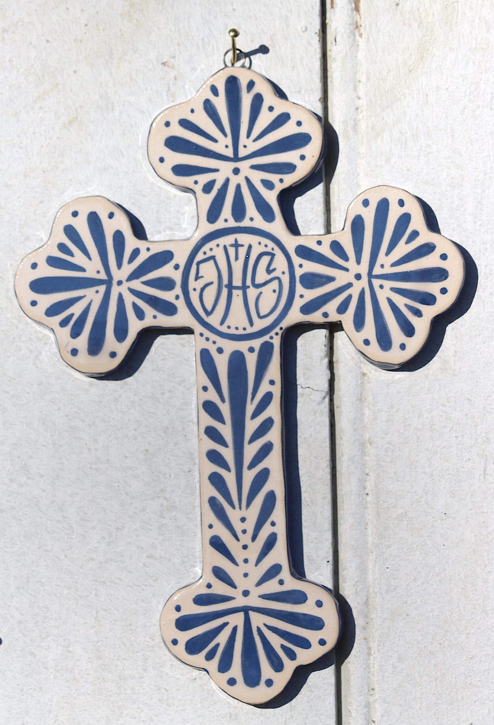 Croix en faïence émaillée – Image 4