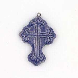 Croix en faïence émaillée