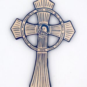 Croix en faïence émaillée